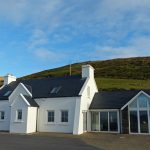 Atlantic Dreams, Haus von außen, Ferienhäuser mit Meerblick mieten in Irland - Cottages mit Seeblick mieten entlang des Ring of Kerry in Irland