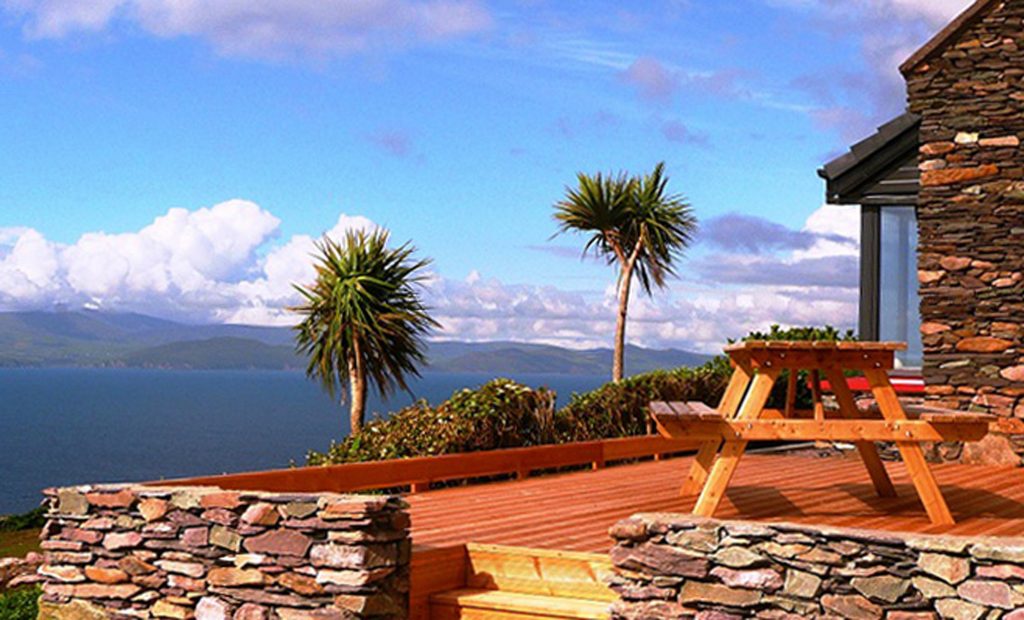 A Grá mo Croí 01, Decking with Sea View, Rent a Cottage in Ireland along the Ring of Kerry