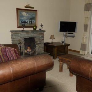 Heron Water Cottage, Living Room, Pict.4. Rent an Irish Holiday Home with Sea View along the Wild Atlantic Way in Kerry, Rent a Cottage with Seaview in Ireland along the Ring of Kerry.