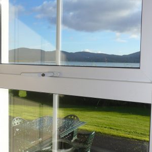 Heron Water Cottage, Kitchen with Sea View, Pict. 3. Rent an Irish Holiday Home with Sea View along the Wild Atlantic Way in Kerry, Rent a Cottage with Seaview in Ireland along the Ring of Kerry.