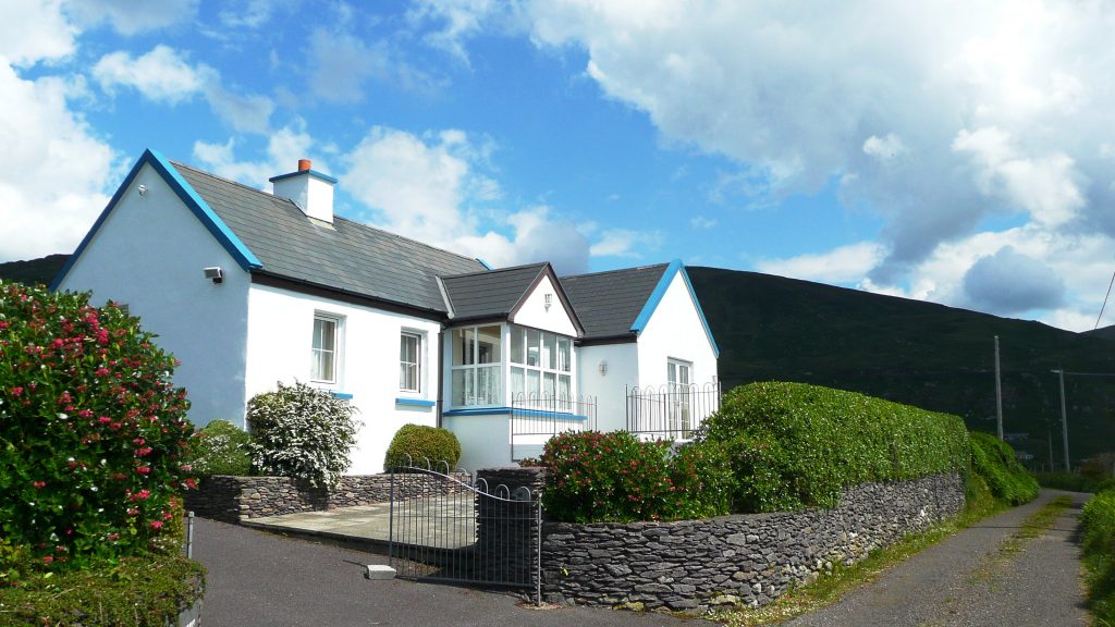 Holiday Home, Kerry, Ireland, Batts Cottage, Rent an Irish Cottage with Sea View along the Wild Atlantic Way in Kerry, VRBO