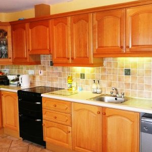 Holiday Home, Kerry, Ireland, Dellwood Lodge 07, Kitchen Pict. 1, Rent an Irish Cottage with Sea View along the Wild Atlantic Way in Kerry, VRBO