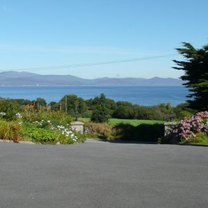 Taobh na Greine 17, The View, Pict. 6. Rent an Irish Cottage with Sea View along the Wild Atlantic Way in Kerry from www.fir-darrig.net. Rent a Holiday Home with Seaview in Ireland along the Ring of Kerry.